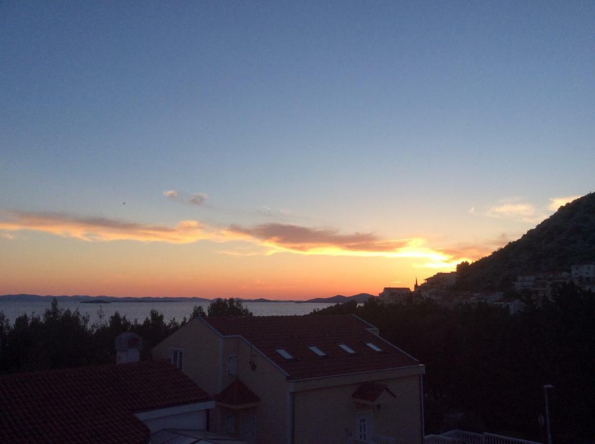 The Sea Cottage Apartments Drage Bagian luar foto